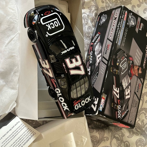 NASCAR Diecast Car Model - Picture 8 of 10